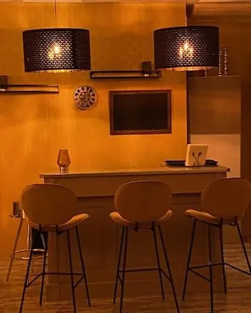Hotel Le Manoir Apt