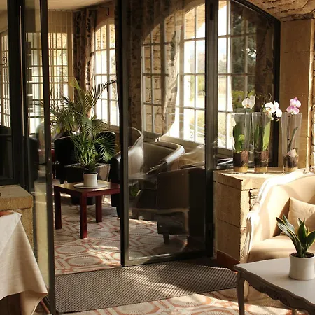 Logis Hotel Le Manoir & Lounge