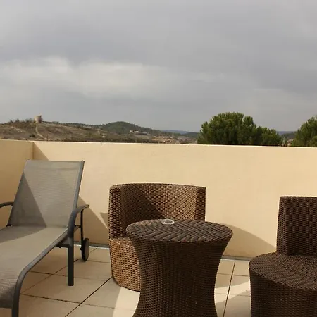 Logis Hotel Le Manoir & Lounge Apt