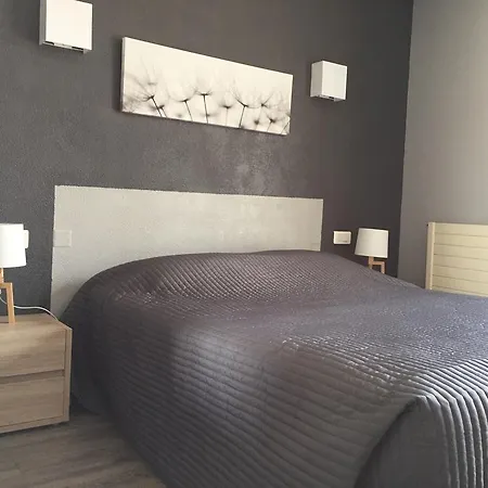 Hotel Logis Hotel Le Manoir & Lounge Apt