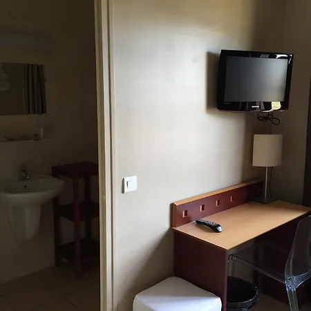 Logis Hotel Le Manoir & Lounge Hotel 3*