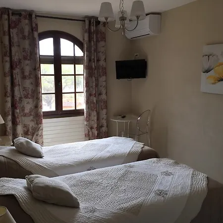Logis Hotel Le Manoir & Lounge