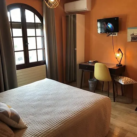 Logis Hotel Le Manoir & Lounge 3* Apt